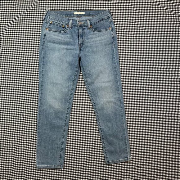 Levi's Light Wash Boyfriend Slim Fit Women's Jeans Size 27 - Picture 2 of 7